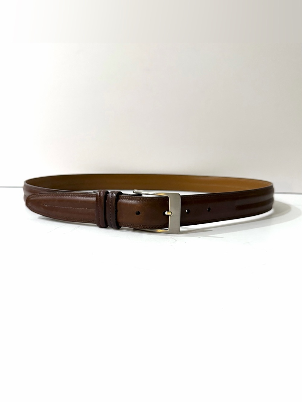 NWOT Allen Edmunds Eversnow Calfskin Brown Leather Belt with Solid Brass Buckle